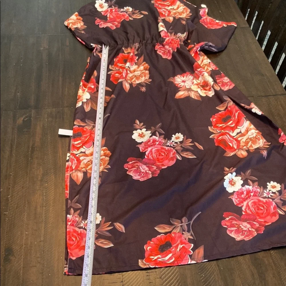Black Floral Print Off-Shoulder Dress with split hem (slit), size M. New - Picture 5 of 11
